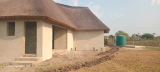 Thatching and Lapa. Swimming pool.  Rock art