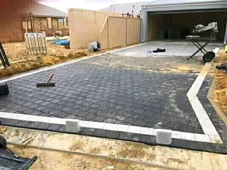 Paving R60 per square labour only 0813664446