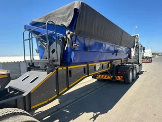 Leader 45m3 Side Tipperlink
