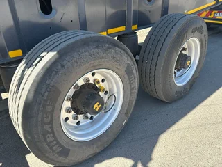 Leader 45m3 Side Tipperlink