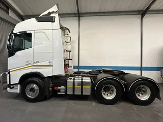 Volvo FH 440 Globetrotter 6x4 T/T