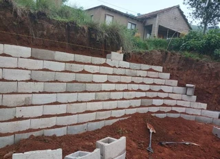 Retaining wall