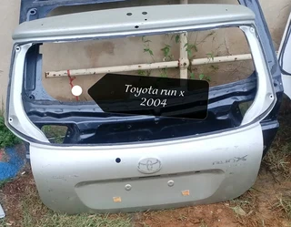 Toyota run x 2004 boot