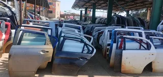 Use car doors for sale various colors and models