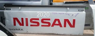 Nissan Navara 2020 tailgate