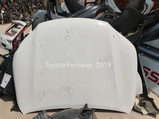 Toyota Fortuner 2019 bonnet