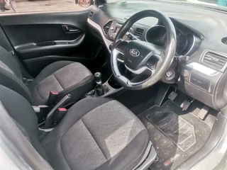 Silver kia picanto. 2015 model