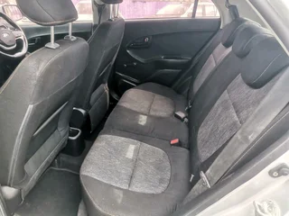 Silver kia picanto. 2015 model