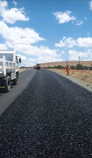 Tar Roads, Driveways, Paving &amp; all Repairs (0788465886)