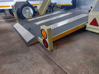 Fleetco Easy loader swivel Bike trailer with Aluminium box