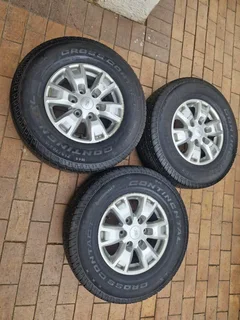 Ford Ranger T6 2.2/3.2 Mags & Tyres Available.