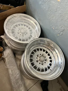 BMW 17” Stepped Wheels E28/E34/E38 Fitment