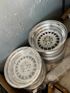 BMW 17” Stepped Wheels E28/E34/E38 Fitment