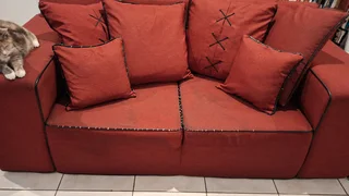 Couch - Ad posted by Tamara Jeunette