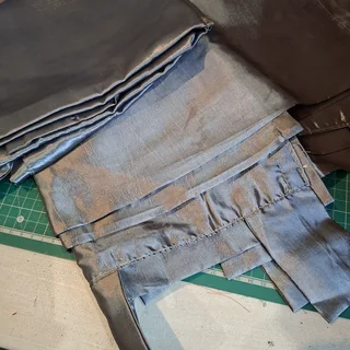 Curtains - Ad posted by Tamara Jeunette