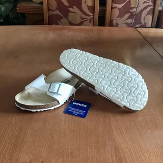 Brand new Birkenstock Womens Madrid Birko-Flor Sandal UK7.5/EU41 - White