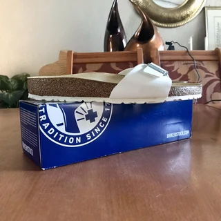 Brand new Birkenstock Womens Madrid Birko-Flor Sandal UK7.5/EU41 - White