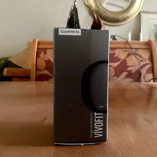 Brand new Garmin Vivofit 4 Activity Tracker (Small/Medium) - Black