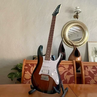 Brand new Ibanez Electric Guitar GRG140 - Sunburst