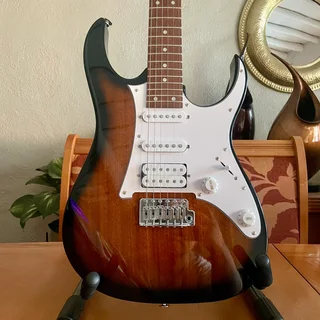 Brand new Ibanez Electric Guitar GRG140 - Sunburst
