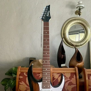 Brand new Ibanez Electric Guitar GRG140 - Sunburst