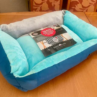 Brand new Dog’s Life Vintage Lounger Waterproof Winter Pet Dog Cat Bed 55x36cm - Blue