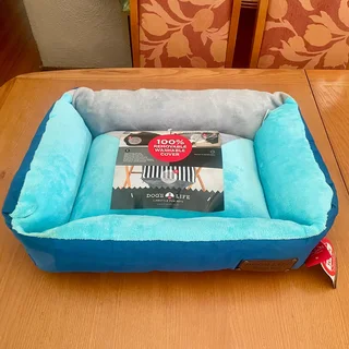 Brand new Dog’s Life Vintage Lounger Waterproof Winter Pet Dog Cat Bed 55x36cm - Blue