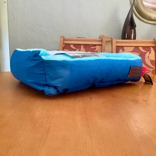 Brand new Dog’s Life Vintage Lounger Waterproof Winter Pet Dog Cat Bed 55x36cm - Blue