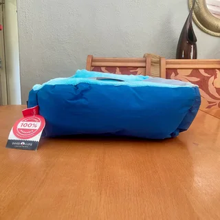 Brand new Dog’s Life Vintage Lounger Waterproof Winter Pet Dog Cat Bed 55x36cm - Blue