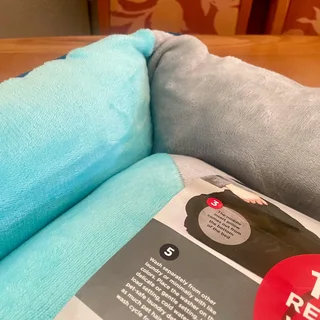 Brand new Dog’s Life Vintage Lounger Waterproof Winter Pet Dog Cat Bed 55x36cm - Blue