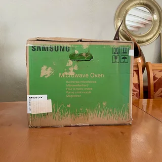 Brand new Samsung 23L Solo Electronic Microwave Oven ME83X - Silver Mirror