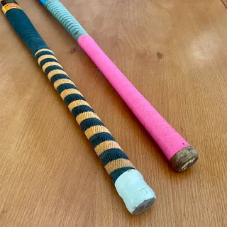 [SOLD] Preloved Gunn &amp; Moore and Loyal Hockey Sticks w/ Puma Carry Bag