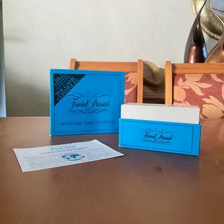 Arlenco Trivial Pursuit Family Pack Edition Vol. 1 (Cards Only)