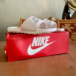 Brand new Nike Victori One Womens Slide UK5.5 - Barely Rose/Metallic Silver