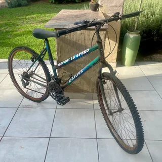 [SOLD] Peugeot Mens Mountain Bike Bicycle (Project or For Parts)