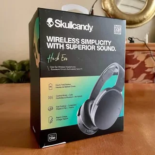 [SOLD] Brand new Skullcandy Hesh Evo Wireless Bluetooth Headphones - Black