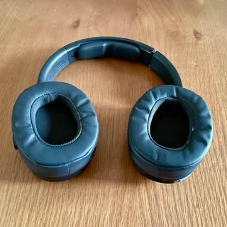 [SOLD] Brand new Skullcandy Hesh Evo Wireless Bluetooth Headphones - Black