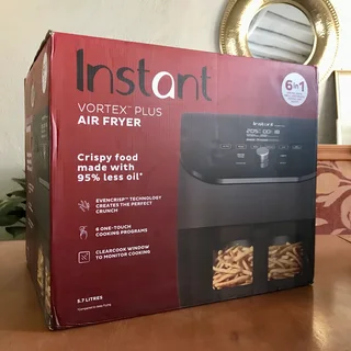 Instant Vortex Plus 6-in-1 ClearCook Airfryer - New in Box - Sandton