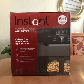 Instant Vortex Plus 6-in-1 ClearCook Airfryer - New in Box - Sandton