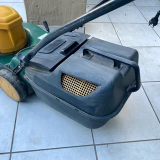 [SOLD] Working Trimtech 2400W Heavy Duty Electric Lawnmower - Good condition - Sandton