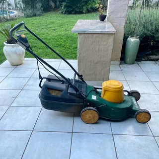 [SOLD] Working Trimtech 2400W Heavy Duty Electric Lawnmower - Good condition - Sandton