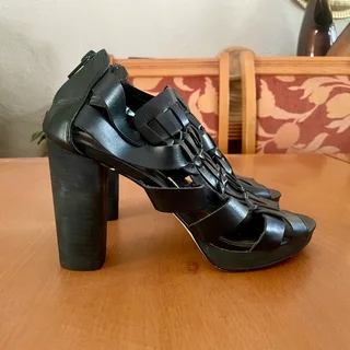Studio-W Leather High Heels Size 6 - Like new - Sandton