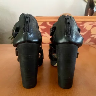 Studio-W Leather High Heels Size 6 - Like new - Sandton