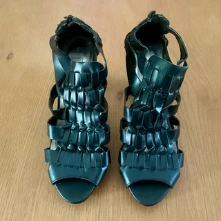 Studio-W Leather High Heels Size 6 - Like new - Sandton