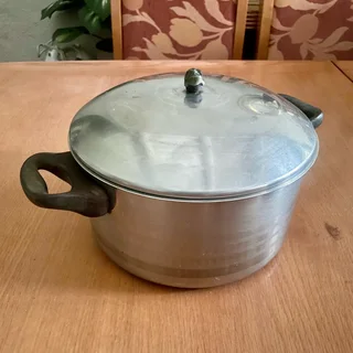 [SOLD] 2 x Aloe Stainless Steel Pots - Good condition - Sandton