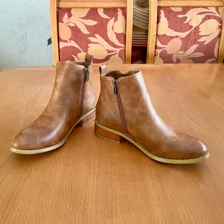 Butterfly Feet Women’s Ankle Boots - New in box - Sandton