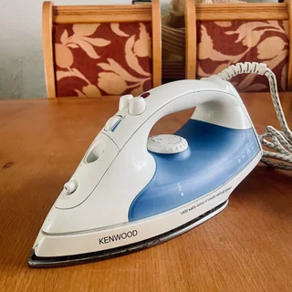 Working Kenwood Steam Iron - Good condition - Sandton