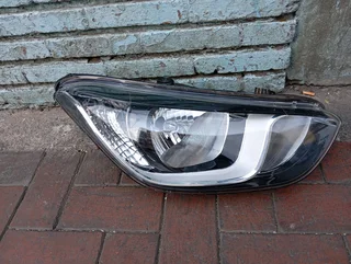 Hyundai i20 Headlight Right Side