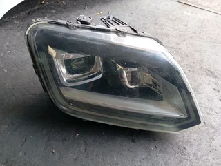 VW Amarok Xenon Headlight Right Side