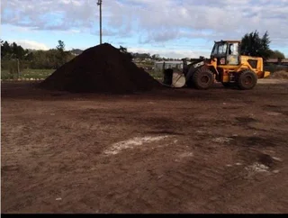 Grassfarm Instant Lawn sales &amp; deliver Kikuyu grass ,LM Grass .Compost &amp; Lawndressing